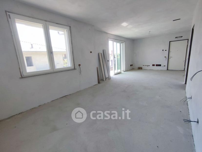 Trilocale in Via Valtrighe — foto 22 di 33