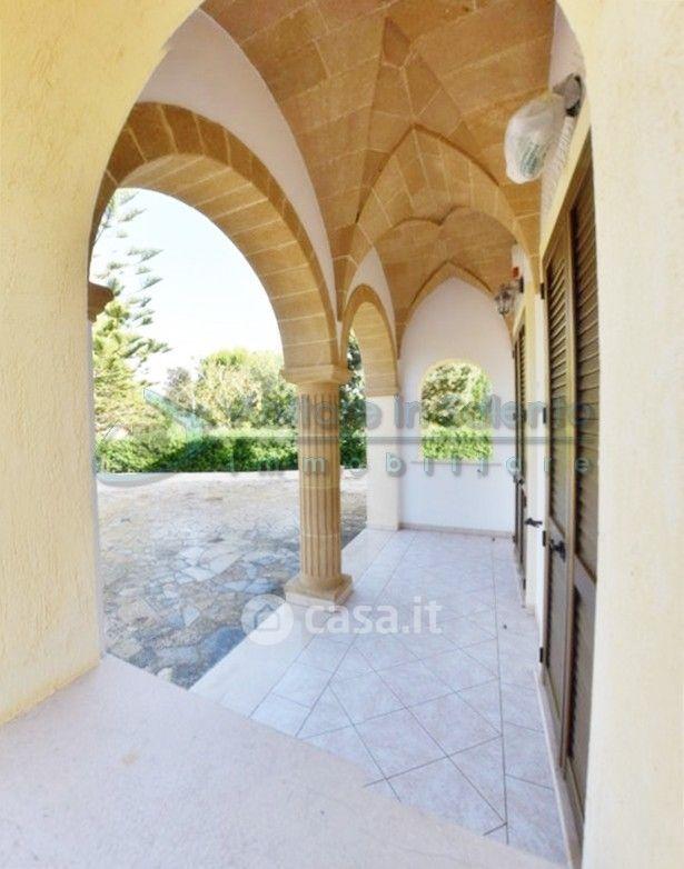 Villa in Pescoluse — foto 3 di 29