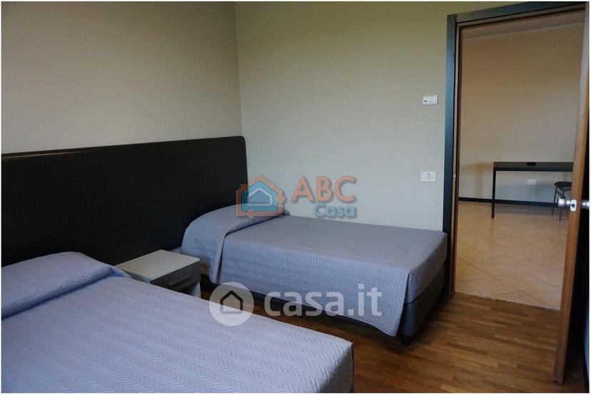 Trilocale in Via Tecchio — foto 2 di 11