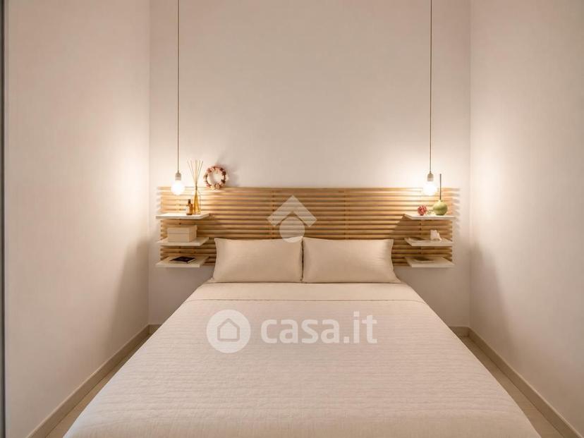 Trilocale in Via Chiaia — foto 2 di 17
