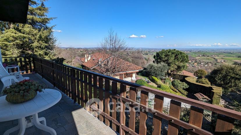 Villa in Via delle Viole 12 — foto 28 di 34