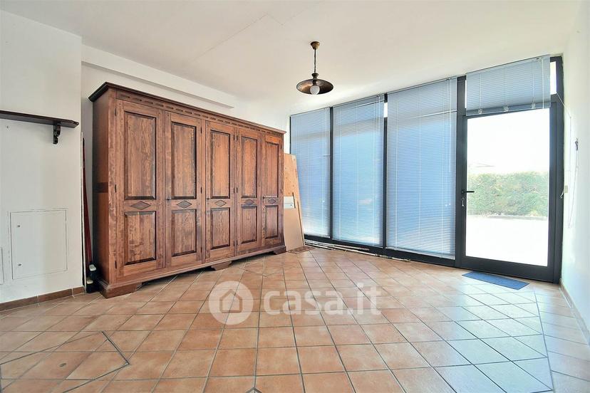 Appartamento in Via Fratelli Rosselli — foto 4 di 30