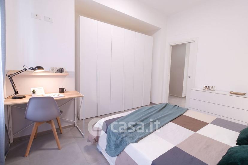 Stanza in Via Isole Lipari 6 — foto 11 di 15