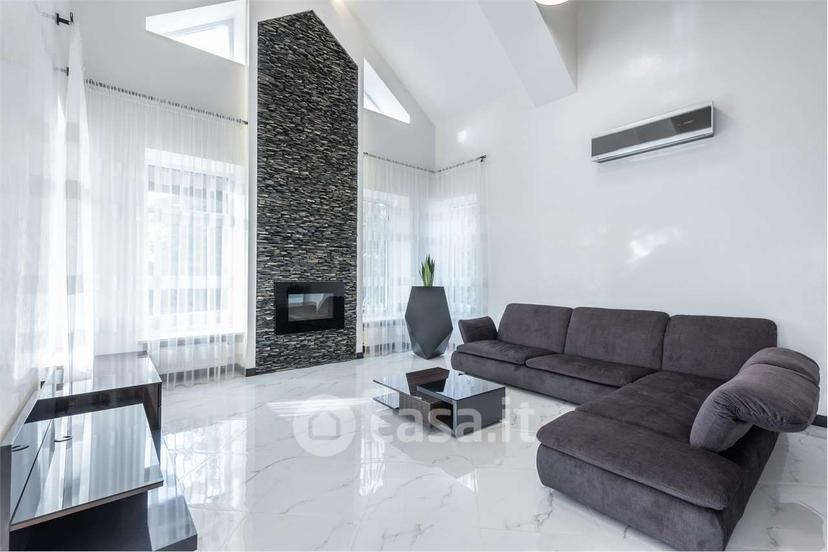 Villa in Via V. Emanuele III — foto 13 di 14