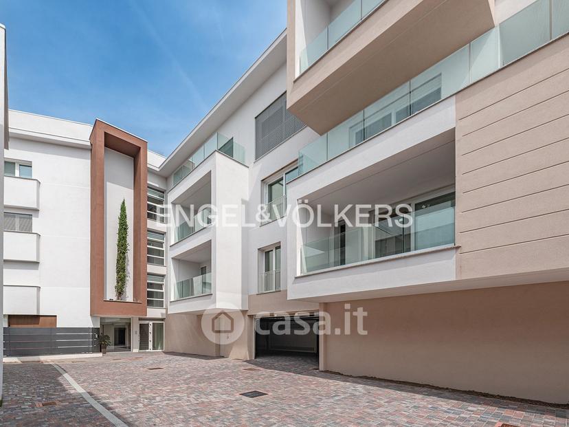 Quadrilocale in Via Meucci 6 — foto 10 di 12