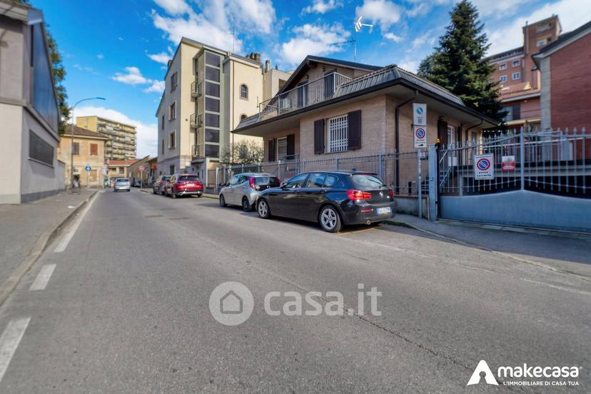 Villa in Via Giuseppina Biggiogero 1 — foto 8 di 33