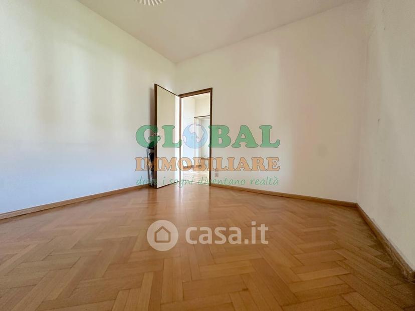 Trilocale in Via Fratelli 43 — foto 26 di 28