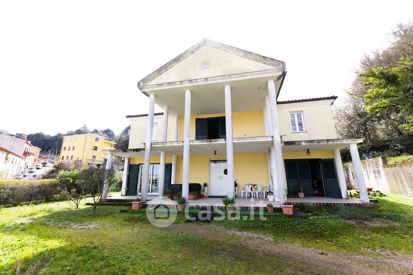 Villa in Via Giacomo Puccini — foto 4 di 38