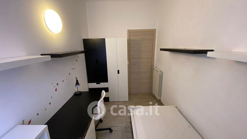 Stanza in Via Donghi — foto 6 di 15