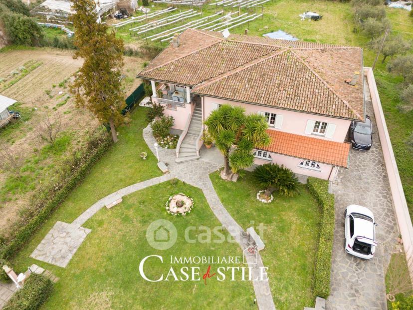 Villa in Via Arena 30 — foto 17 di 36
