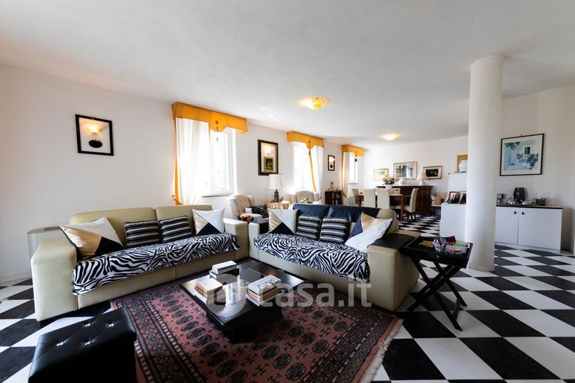 Villa in Via Giacomo Puccini — foto 20 di 38