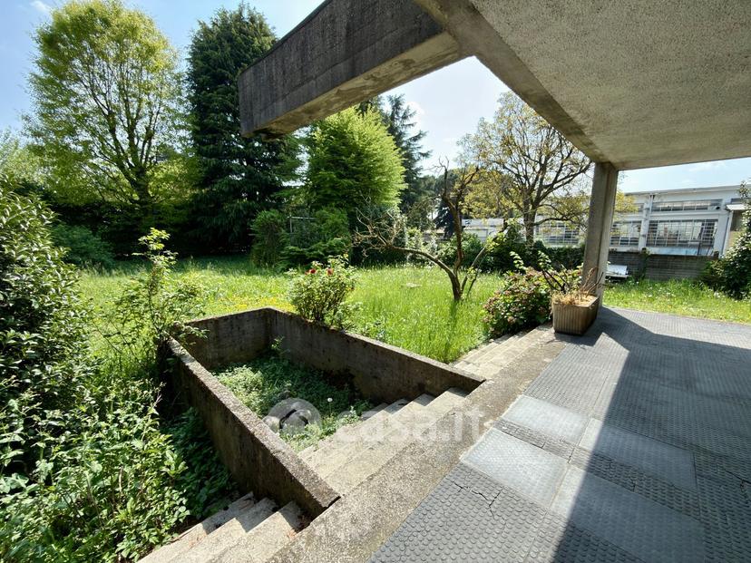 Villa in Via Giosuè Carducci 20 a — foto 87 di 182
