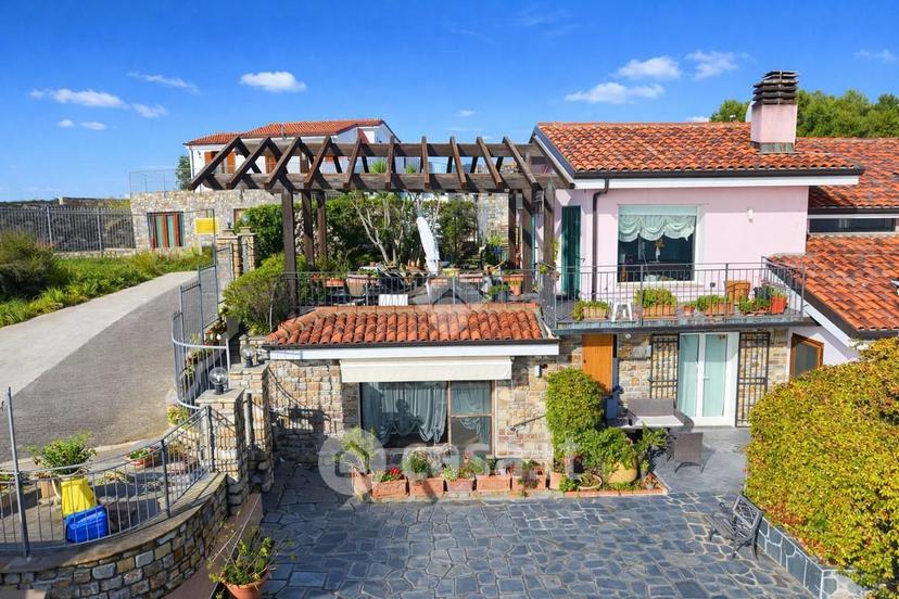 Villa in Strada Civezza 49 — foto 48 di 50