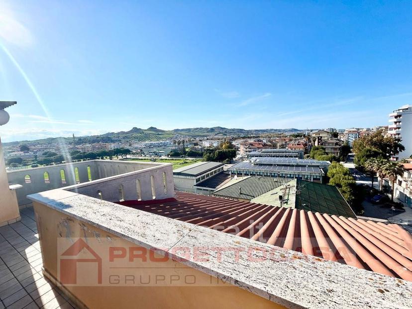 Appartamento in Via Bartolomeo Colleoni 50 — foto 10 di 32