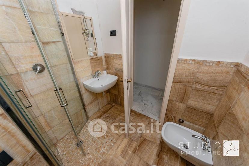 Villa in Viale Libertà — foto 12 di 48