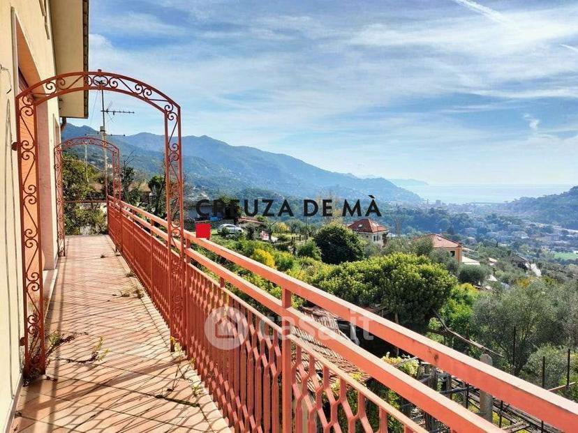 Villa in Via Savagna — foto 32 di 63