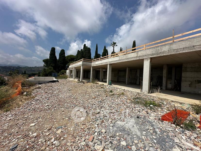 Villa in Via dei Colli 120 — foto 11 di 28