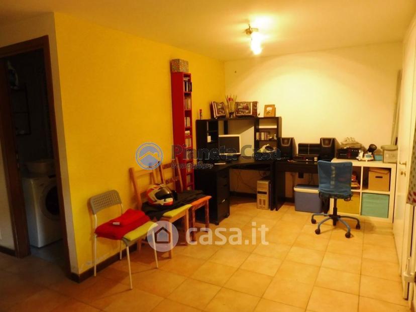 Trilocale in Via Bolzano 17 — foto 9 di 20
