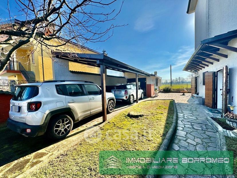 Villa in Via Adige — foto 25 di 45