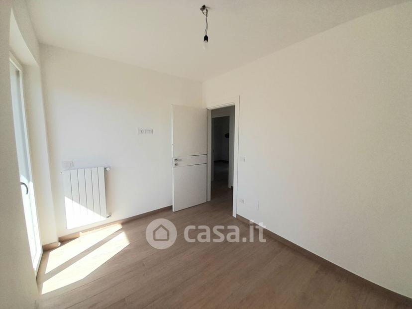 Appartamento in Via Mario Ronzini — foto 16 di 51