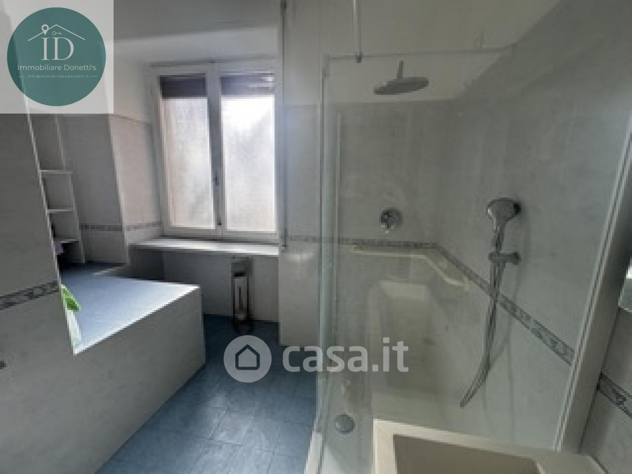 Appartamento in Piazza Edmondo de Amicis 26