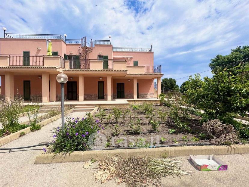 Trilocale in Viale delle Madonie 32 — foto 2 di 24