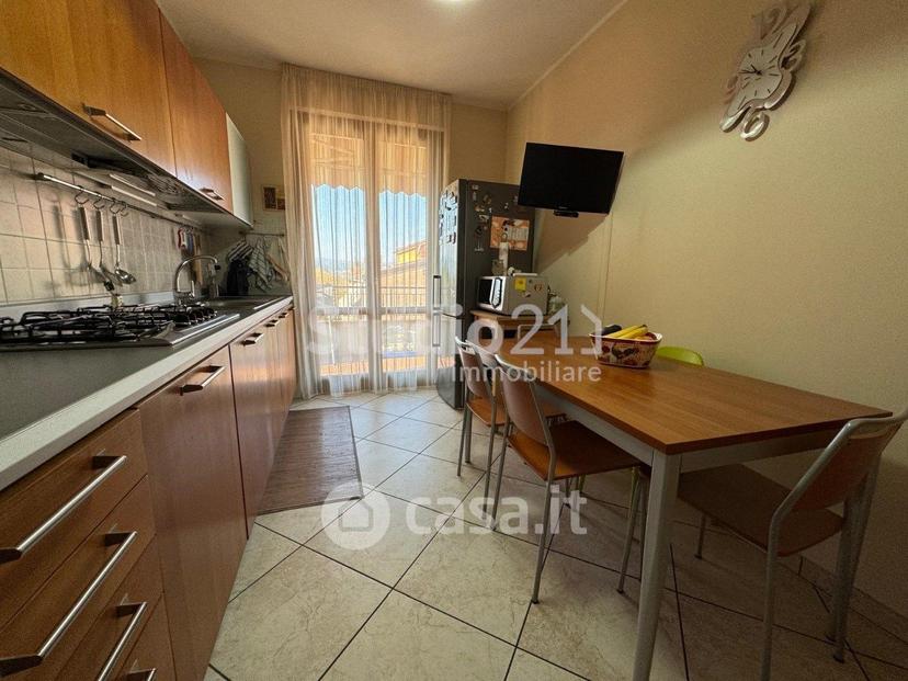 Appartamento in Via Giovanni Amendola — foto 15 di 32