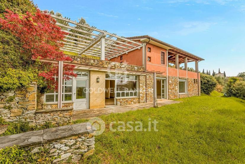 Villa in Via Volturno — foto 12 di 23