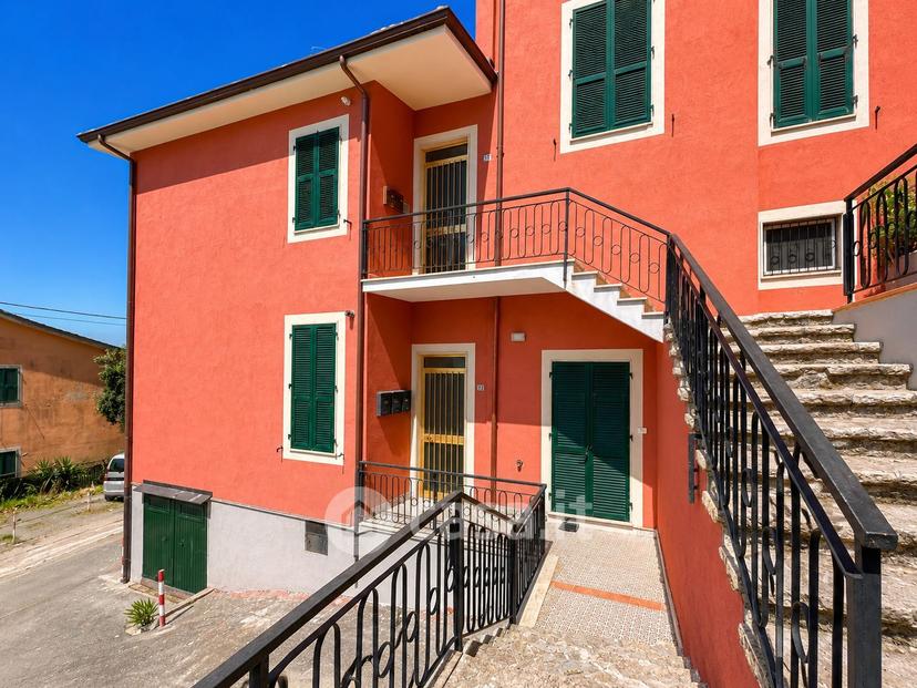 Trilocale in Via Fiascherino Iiª Traversa 6 — foto 19 di 28
