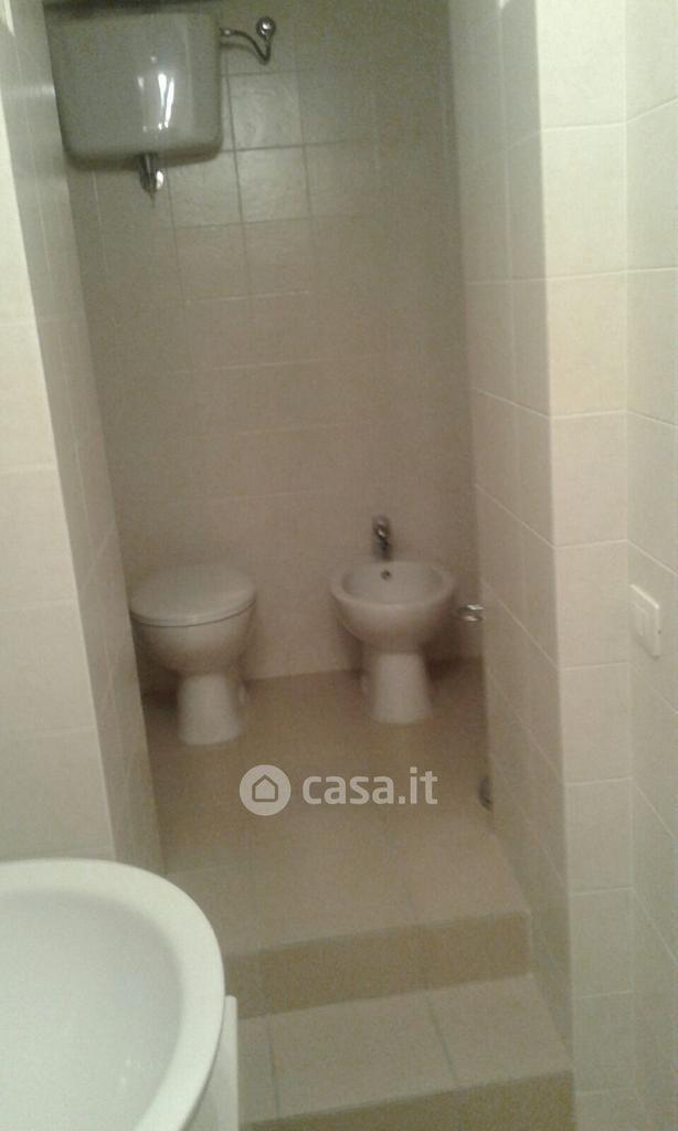 Bilocale in Via Goffredo Mameli 88 — foto 8 di 12