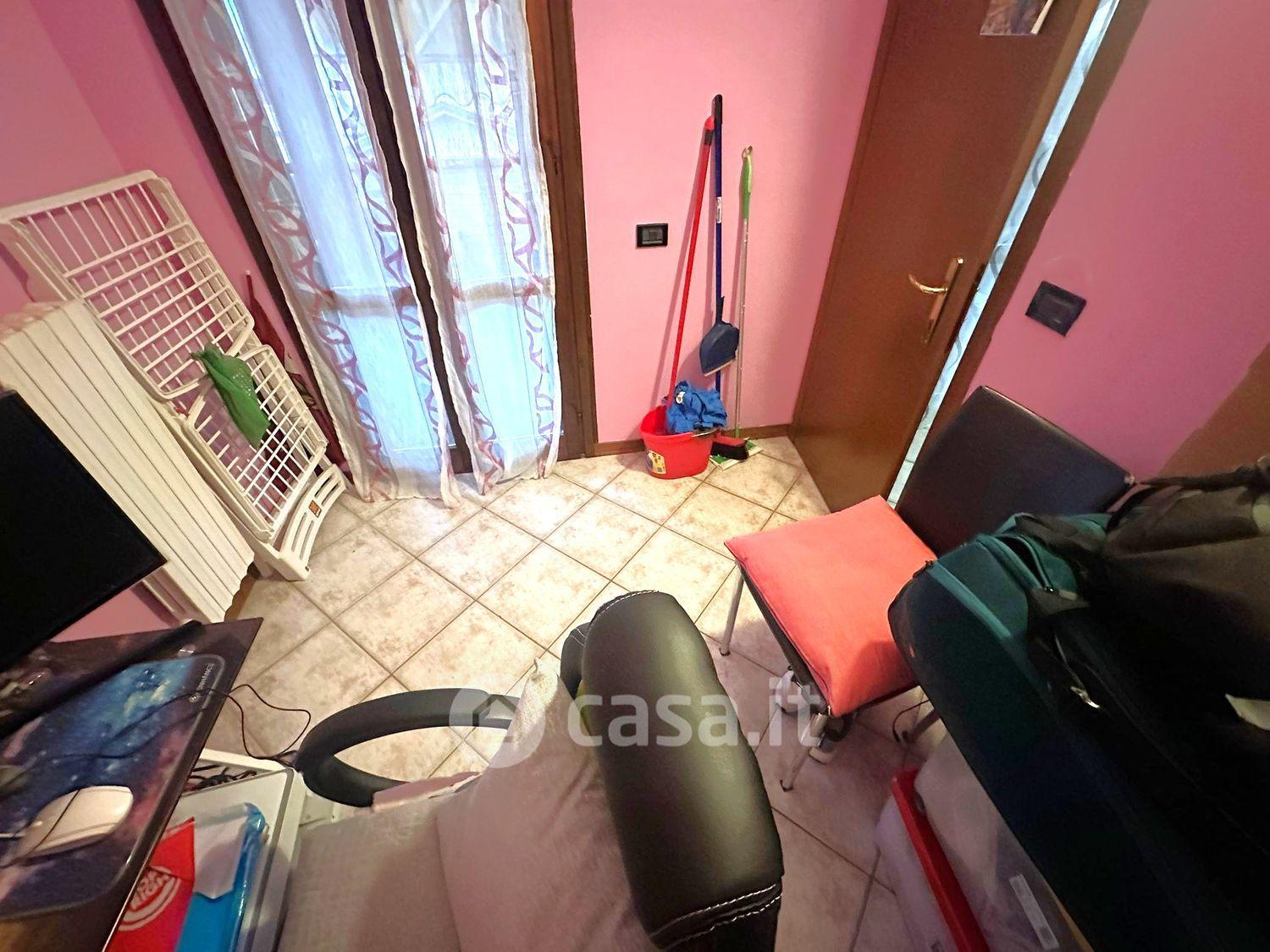 Trilocale in Via Farini