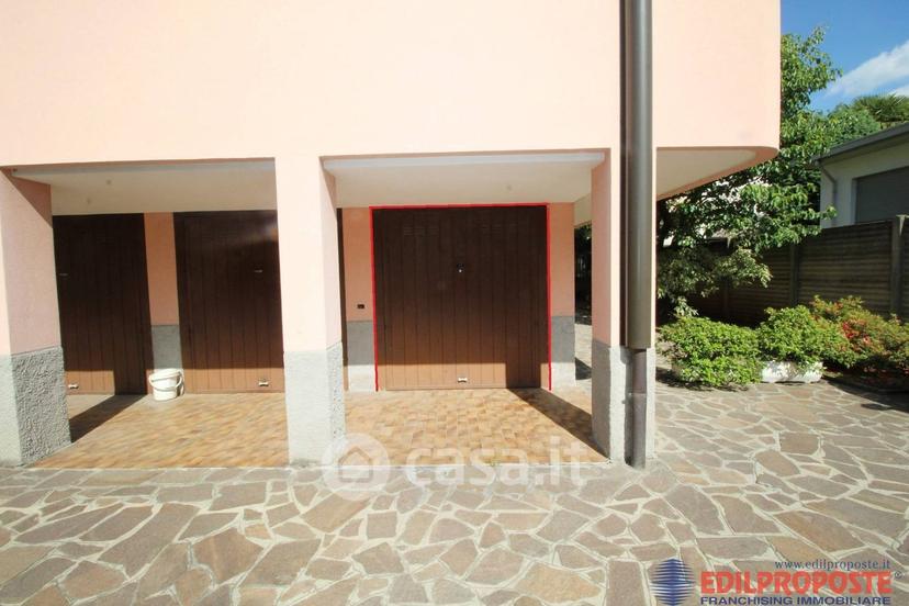 Trilocale in Via Como — foto 2 di 23