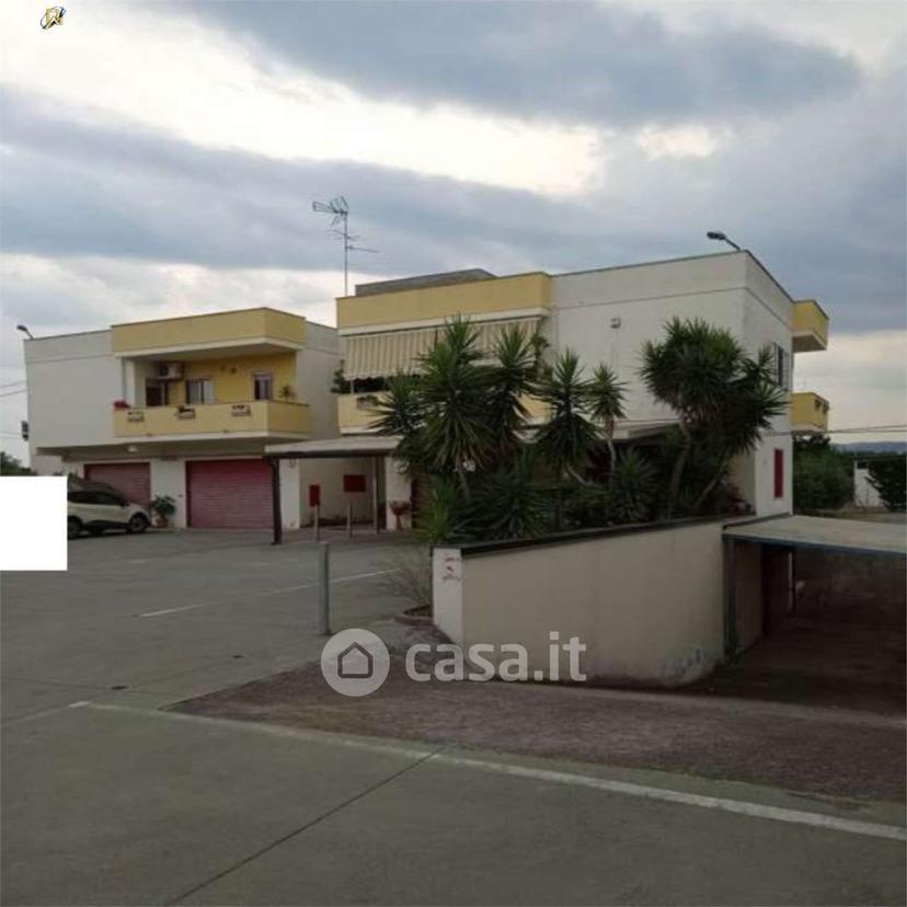 Appartamento in Via Magna Grecia 8 — foto 17 di 33