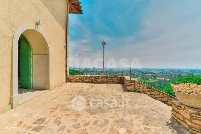 Villa in Via Belvedere 37 — foto 11 di 95