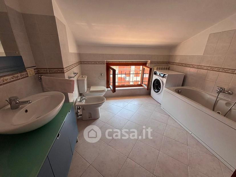 Trilocale in Via San Venanzio 19