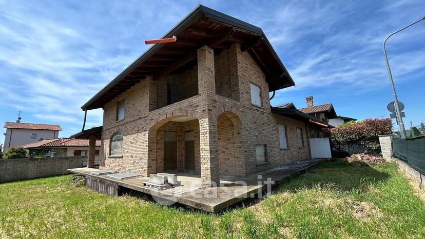 Villa in Via Lazzaretto 34 — foto 13 di 48