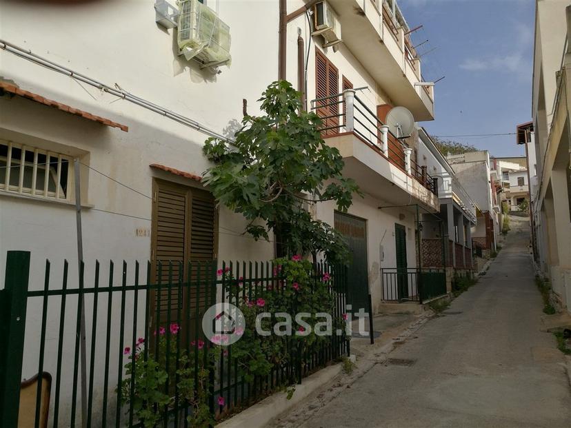 Trilocale in Via Perseo 1237 — foto 31 di 38