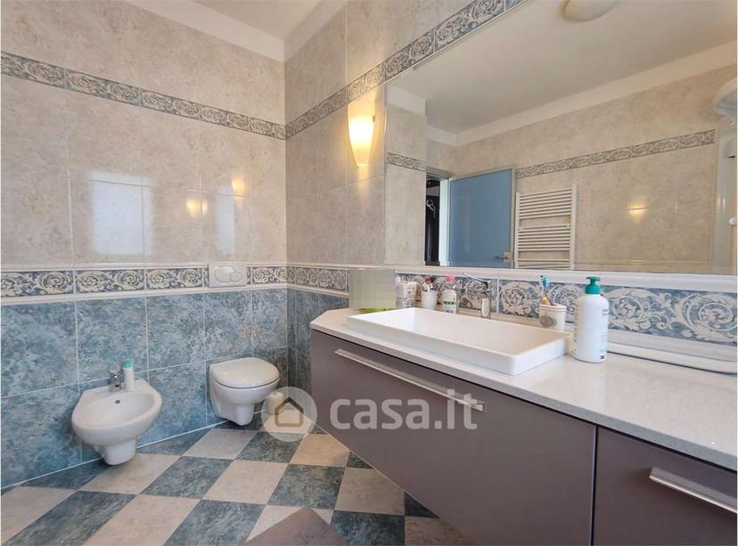 Villa in Corso Benedetto Cairoli 80 — foto 24 di 27