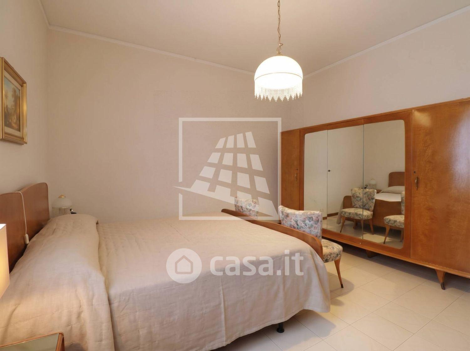 Appartamento in Via Corrado Alvaro 1
