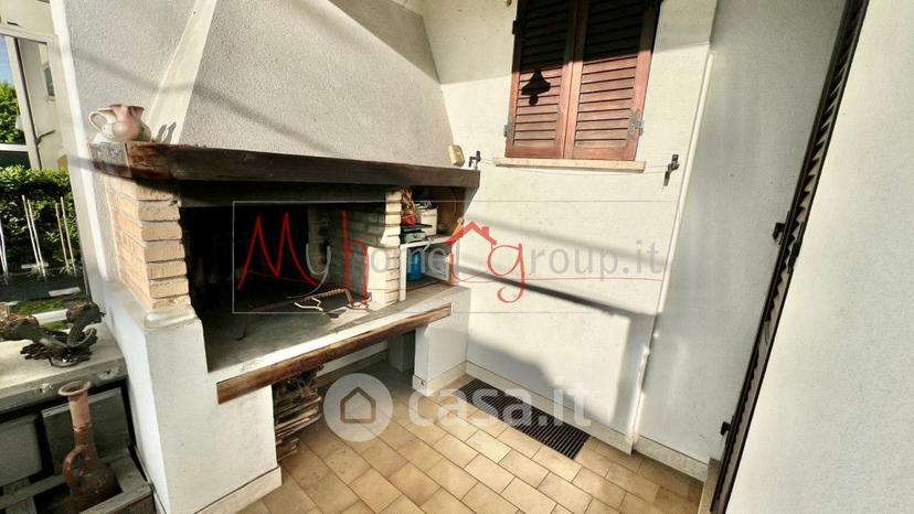 Villa in Via A. Volta — foto 2 di 15