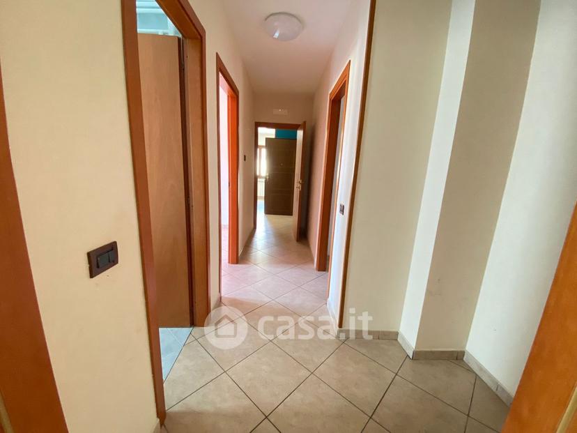 Trilocale in Corso Campano 470 — foto 9 di 12