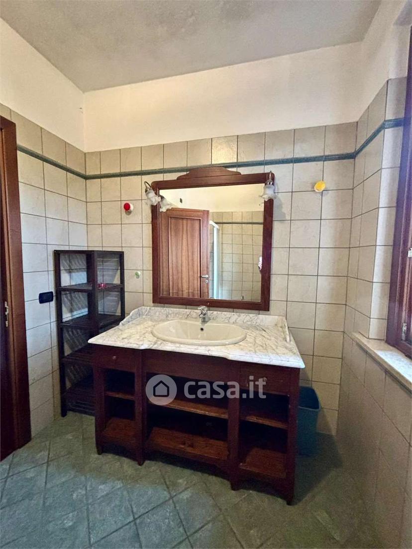 Villa in Via San Rocco — foto 24 di 32