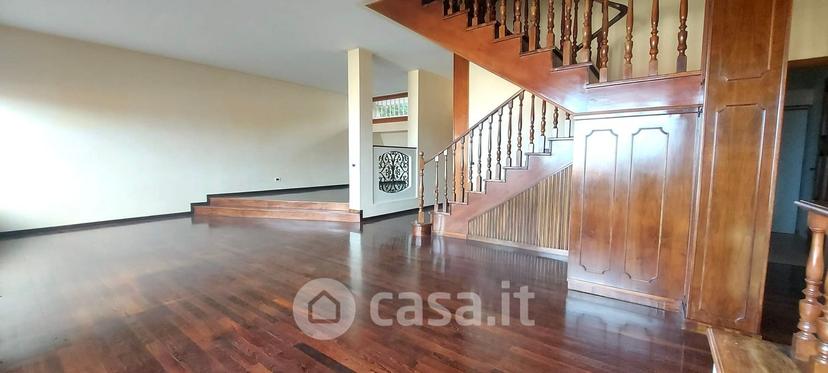 Appartamento in Via Torrioni — foto 9 di 16