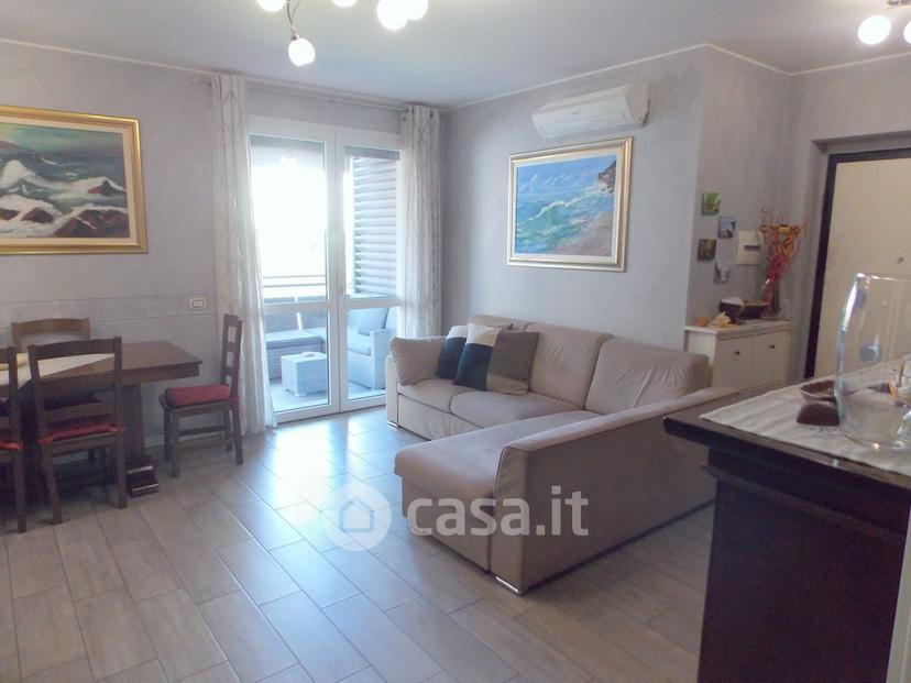 Trilocale in Via Volturno 26 — foto 33 di 34