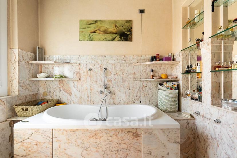 Villa in Via Circondario Sud 10 — foto 11 di 22