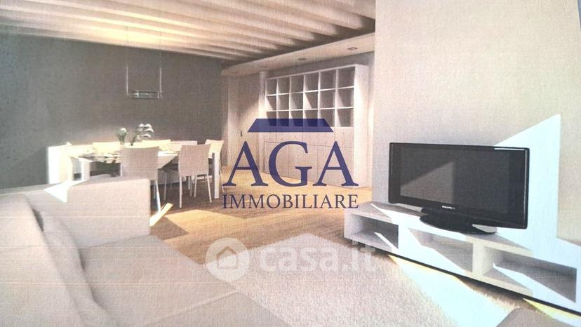 Villa in Via Altinate — foto 10 di 31