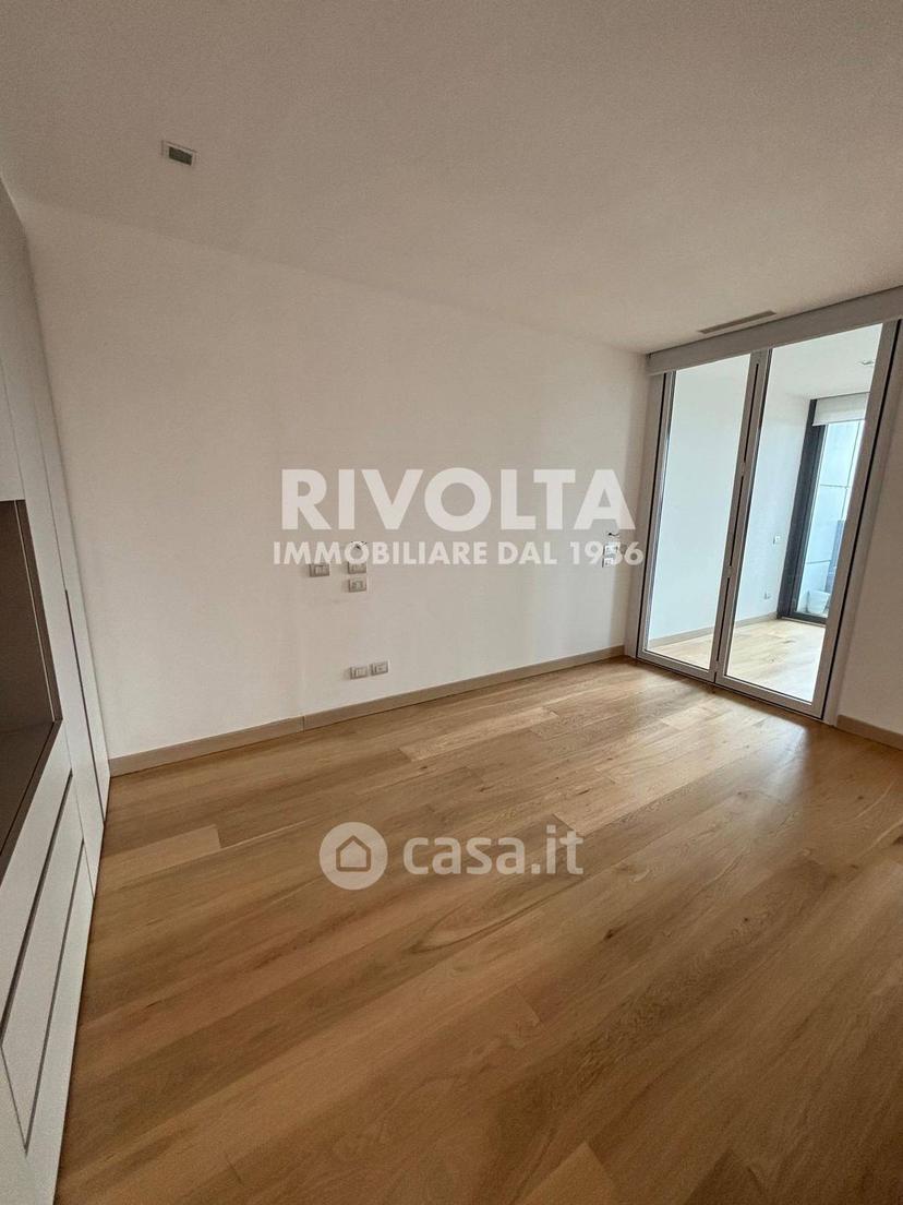 Trilocale in Viale Giorgio Ribotta