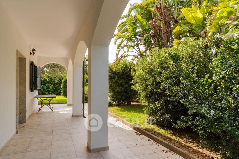 Villa in Via delle Fornaci — foto 15 di 41
