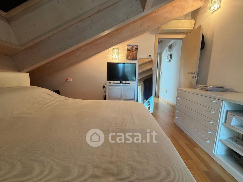 Quadrilocale in Viale Capua 2 R — foto 18 di 32
