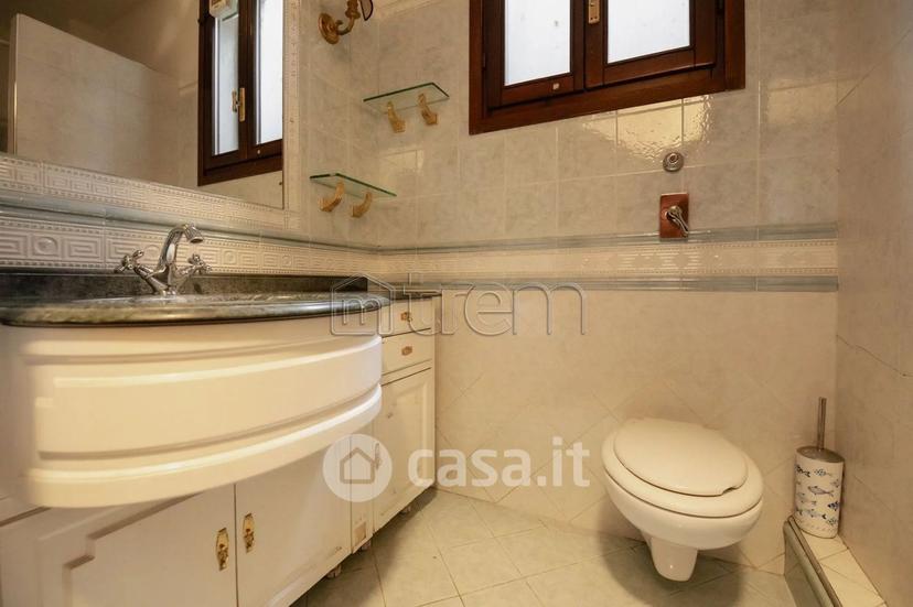 Villa in Via Ruggero Leoncavallo 13 — foto 25 di 43